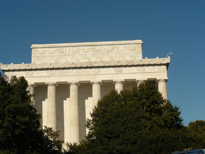 DSCN3197.gif - Lincoln Memorial -the back (Nov '08)